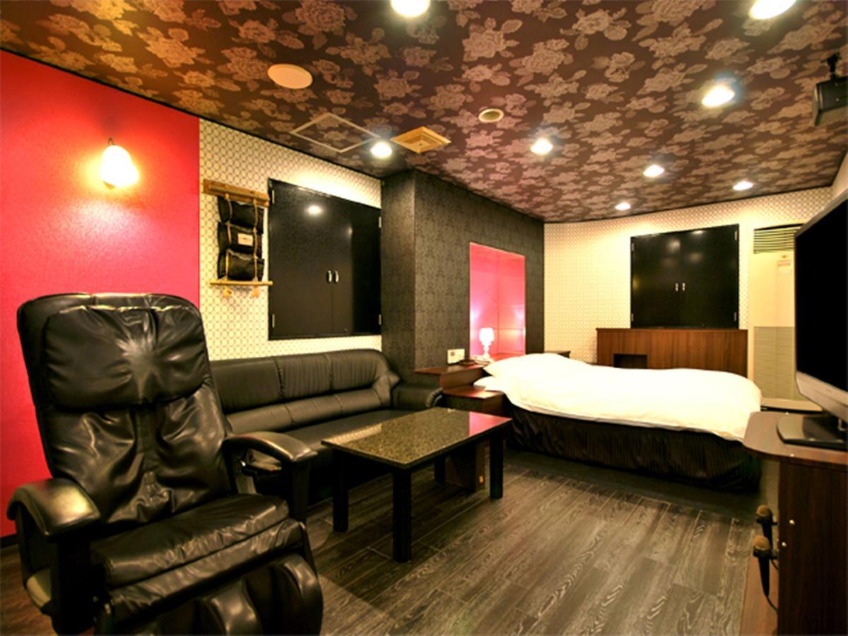 Hotel Joy (Adults Only) โคมากิ ภายนอก รูปภาพ