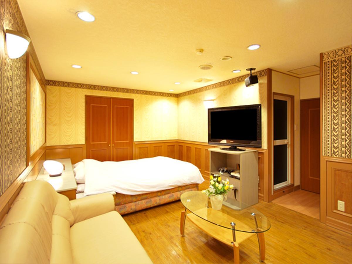 Hotel Joy (Adults Only) โคมากิ ภายนอก รูปภาพ