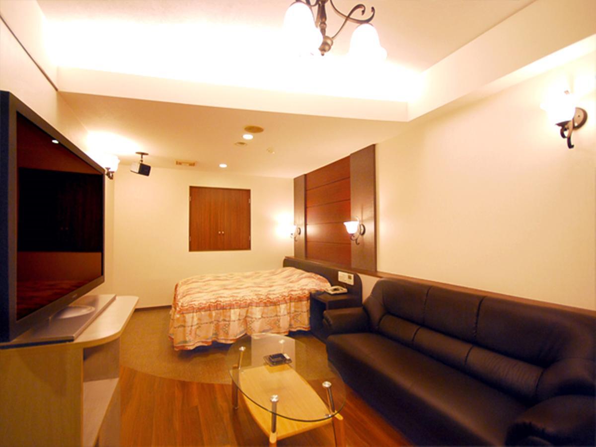 Hotel Joy (Adults Only) โคมากิ ภายนอก รูปภาพ